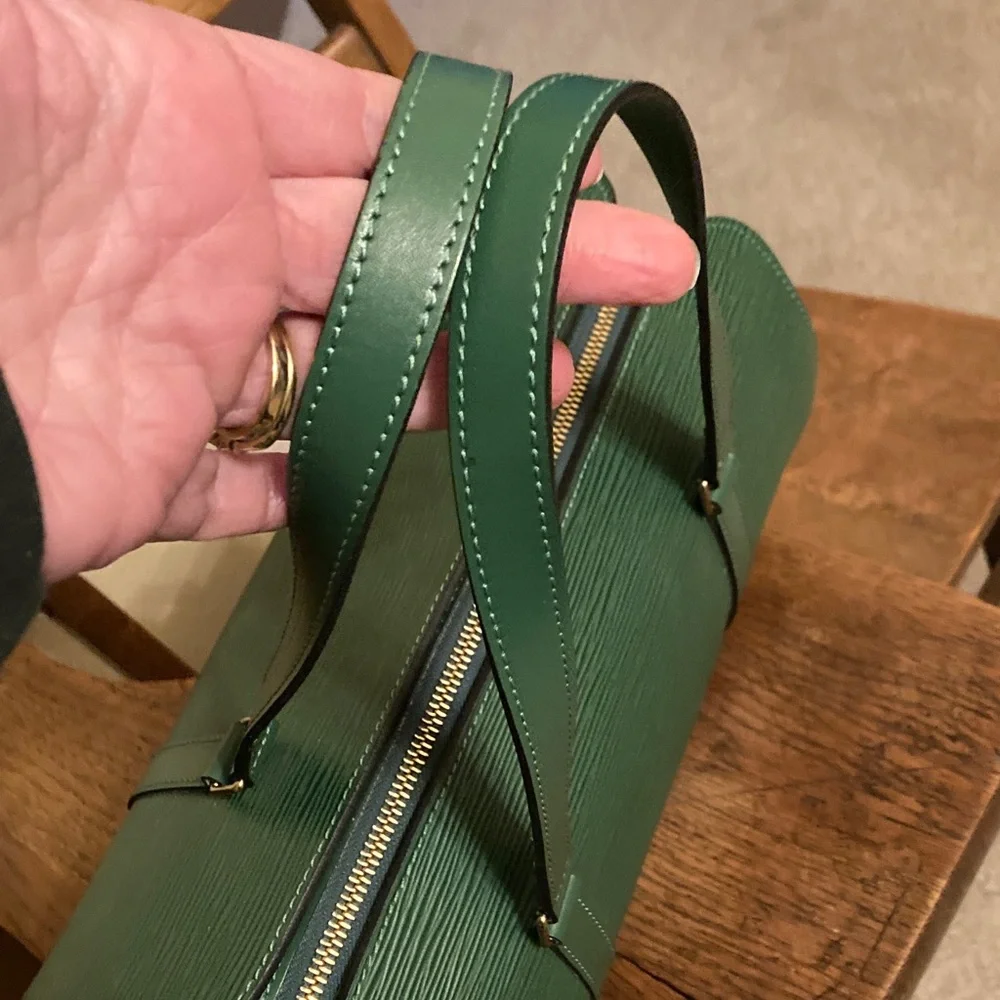 Louis Vuitton Soufflot w/Dust Bag & Elise Wallet Borneo Green Epi Like New!